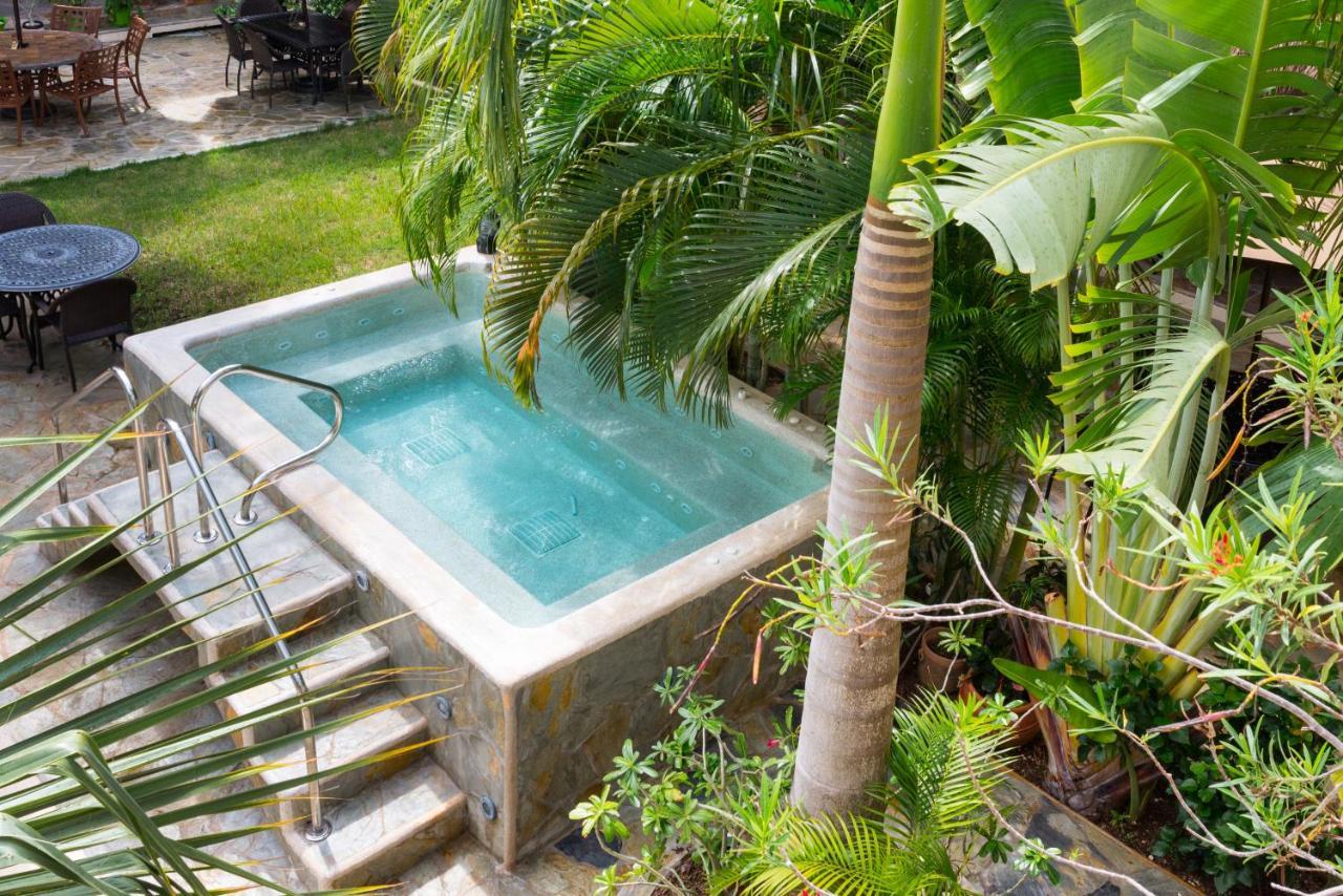 Alamos Inn Hotel Con Jacuzzi Y Piscina Cancún Exteriör bild
