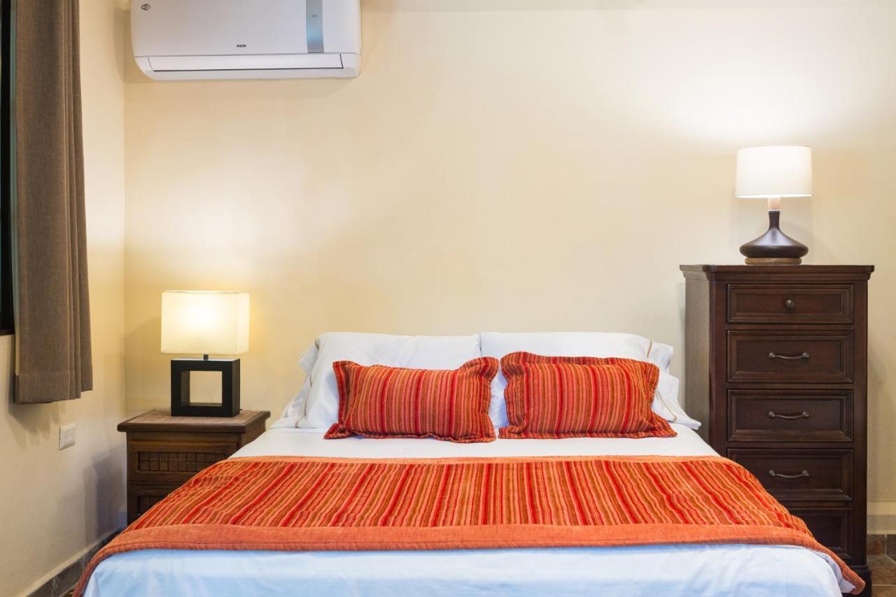 Alamos Inn Hotel Con Jacuzzi Y Piscina Cancún Exteriör bild