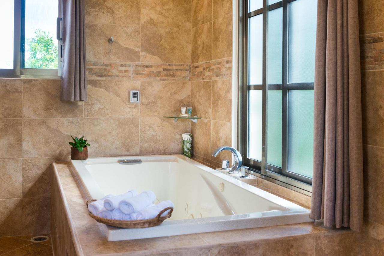 Alamos Inn Hotel Con Jacuzzi Y Piscina Cancún Exteriör bild