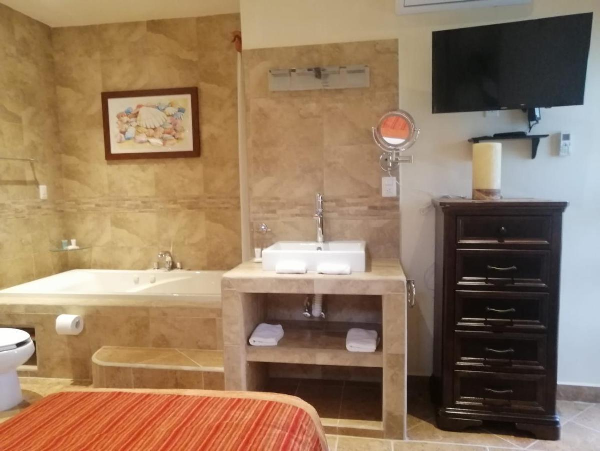 Alamos Inn Hotel Con Jacuzzi Y Piscina Cancún Exteriör bild