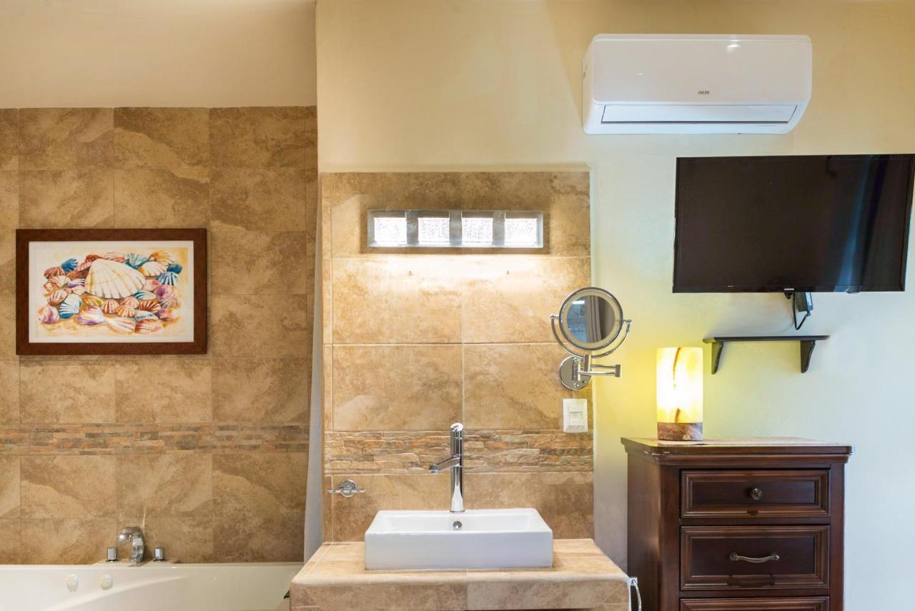 Alamos Inn Hotel Con Jacuzzi Y Piscina Cancún Exteriör bild