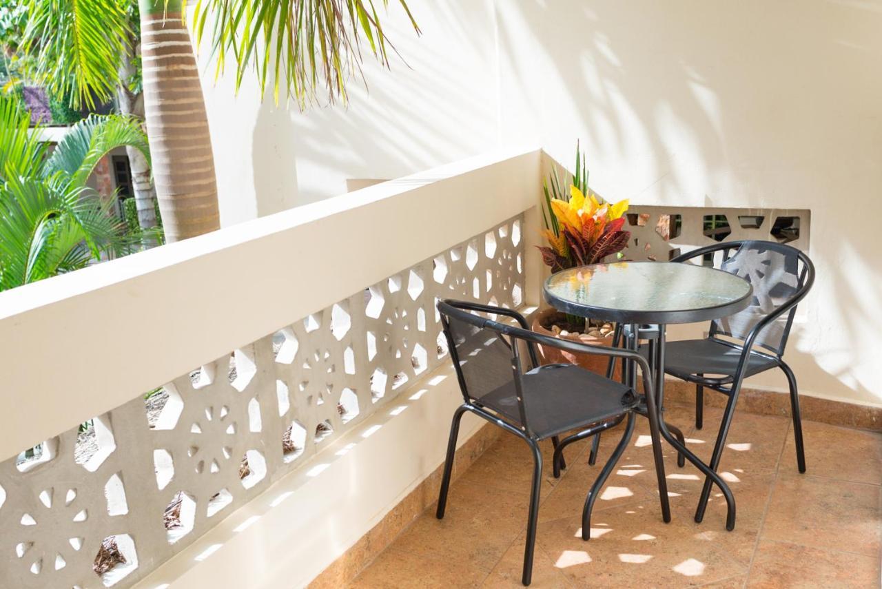 Alamos Inn Hotel Con Jacuzzi Y Piscina Cancún Exteriör bild